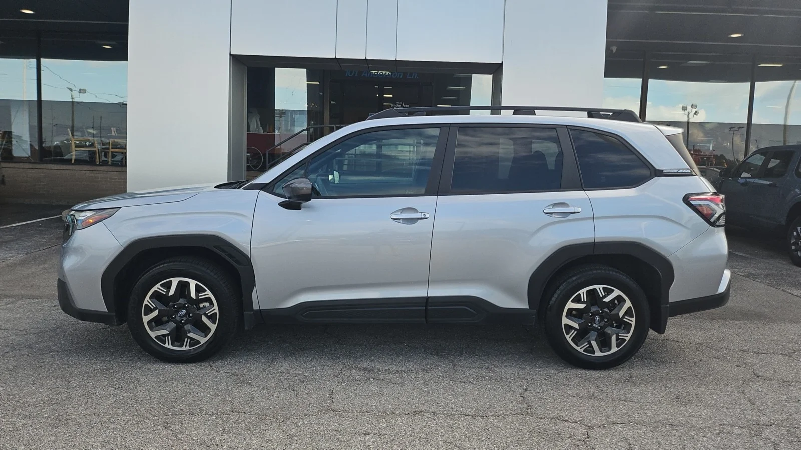 Used 2025 Ice Silver Metallic Subaru Premium AWD image 2