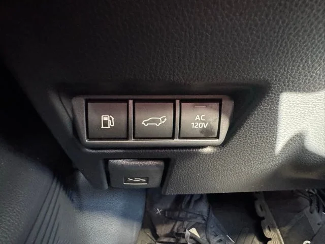 2026 Toyota Prius Plug-in Hybrid XSE Premium - Photo 16