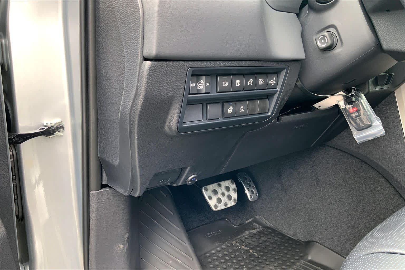 2026 Toyota Tundra Platinum - Photo 20
