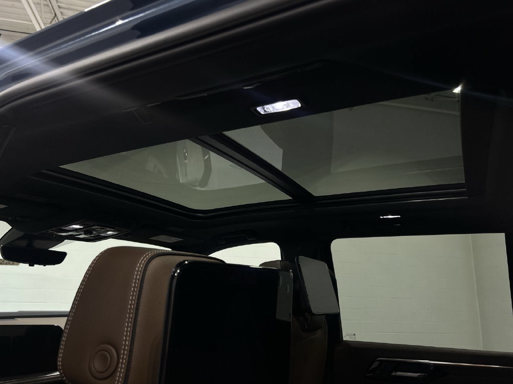 2026 Chevrolet Suburban High Country - Photo 16