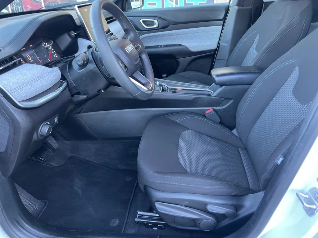 Used 2024 White Jeep Sport image 15