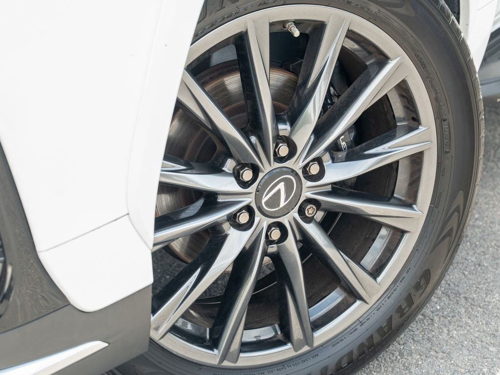 Used 2023 White Lexus 600 F SPORT image 9