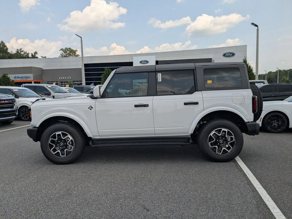 New 2026 Oxford White Ford Outer Banks image 7