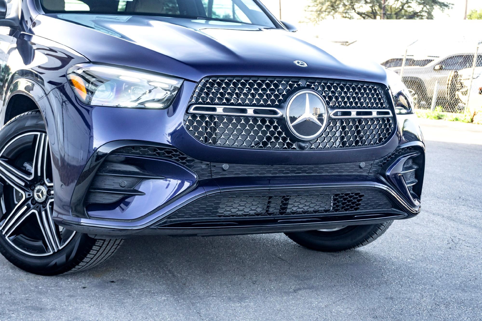 New 2026 MANUFAKTUR Mystic Blue Metallic Mercedes-Benz GLE 580 image 24