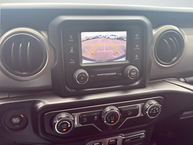 Used 2020 Silver Jeep Sport S image 15