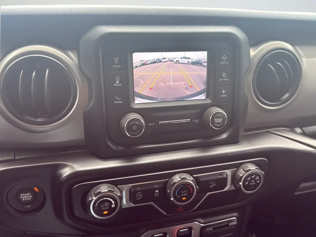 Used 2020 Silver Jeep Sport S image 15