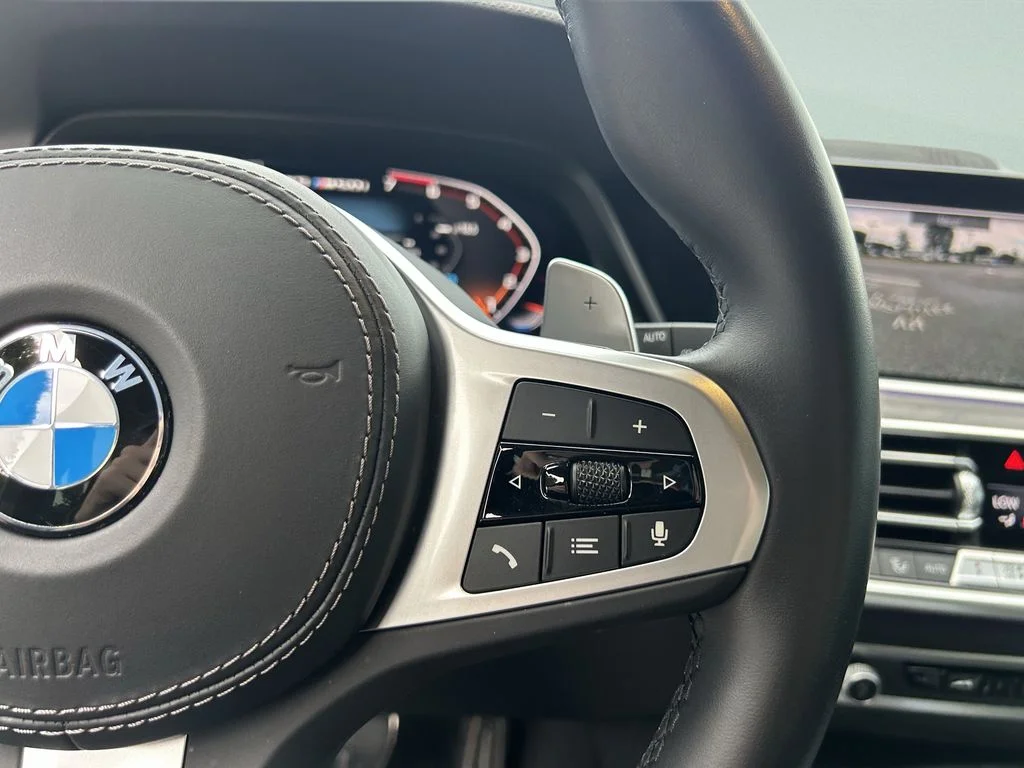 Used 2023 Blue BMW M50i image 33