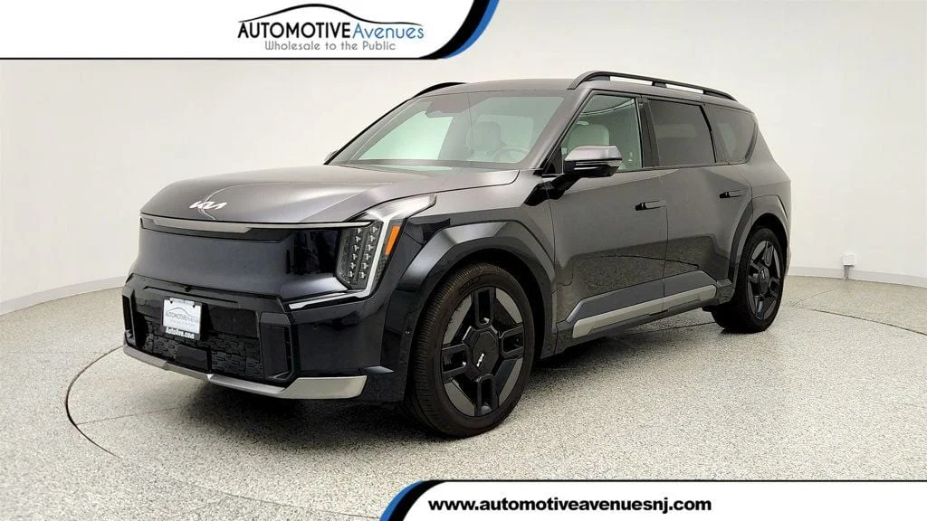 2024 Kia EV9 GT-Line AWD's photo