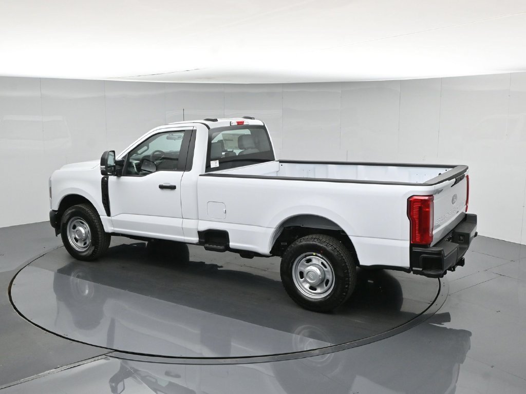 New 2027 Oxford White Ford XL image 37