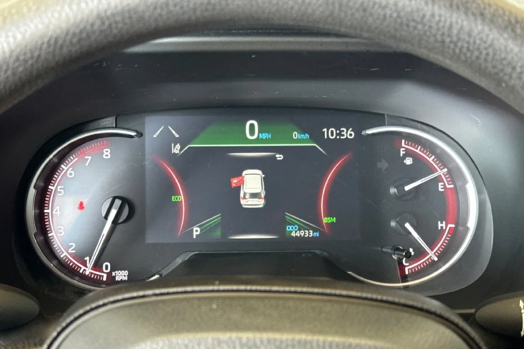 Used 2024 Ice Cap Toyota XLE image 30