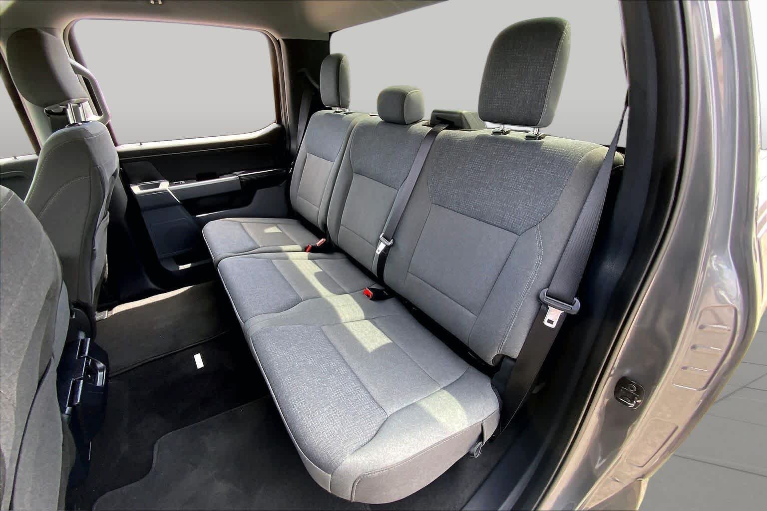 Used 2025 Carbonized Gray Metallic Ford XLT image 20