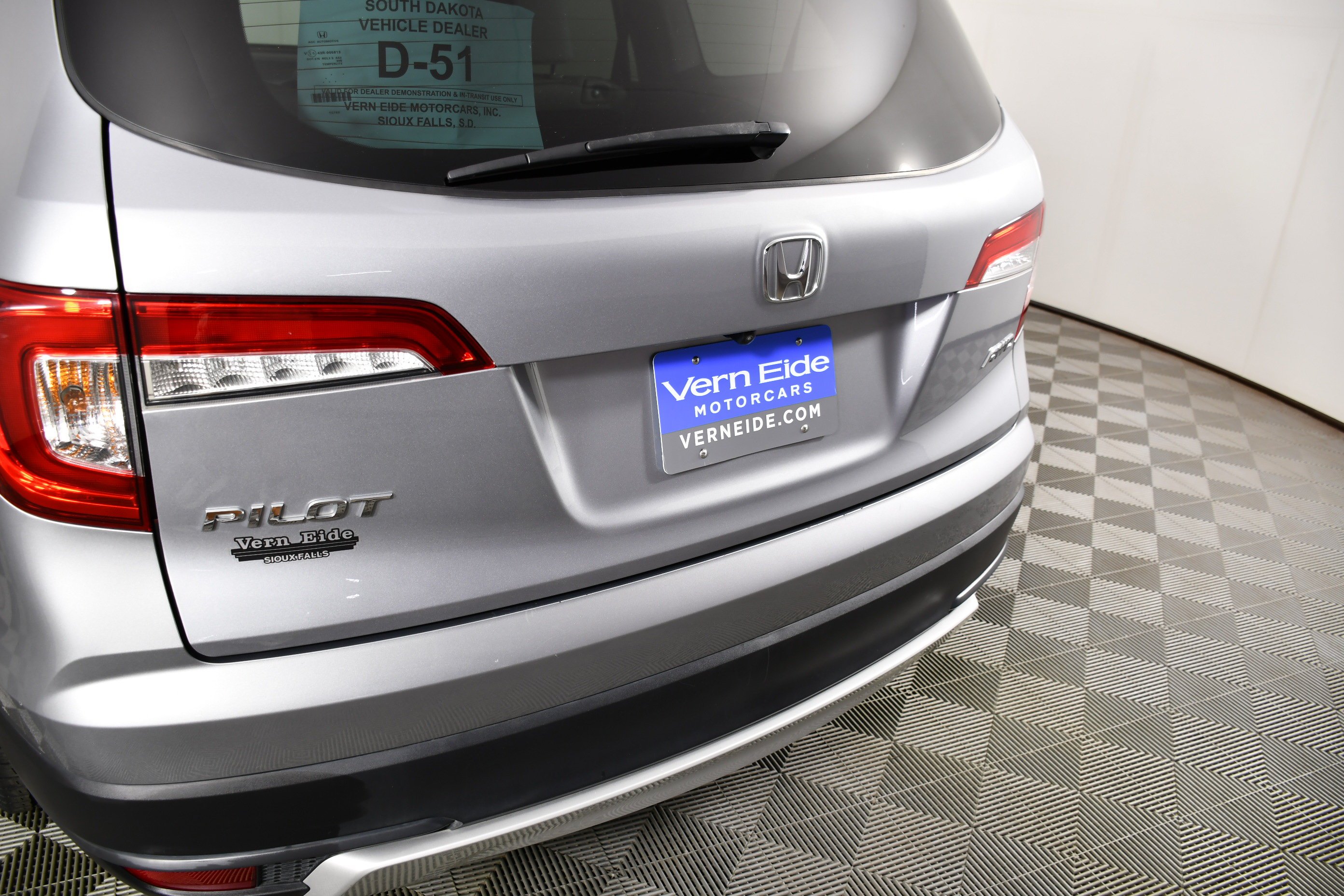 Used 2020 Lunar Silver Metallic Honda EX-L image 15