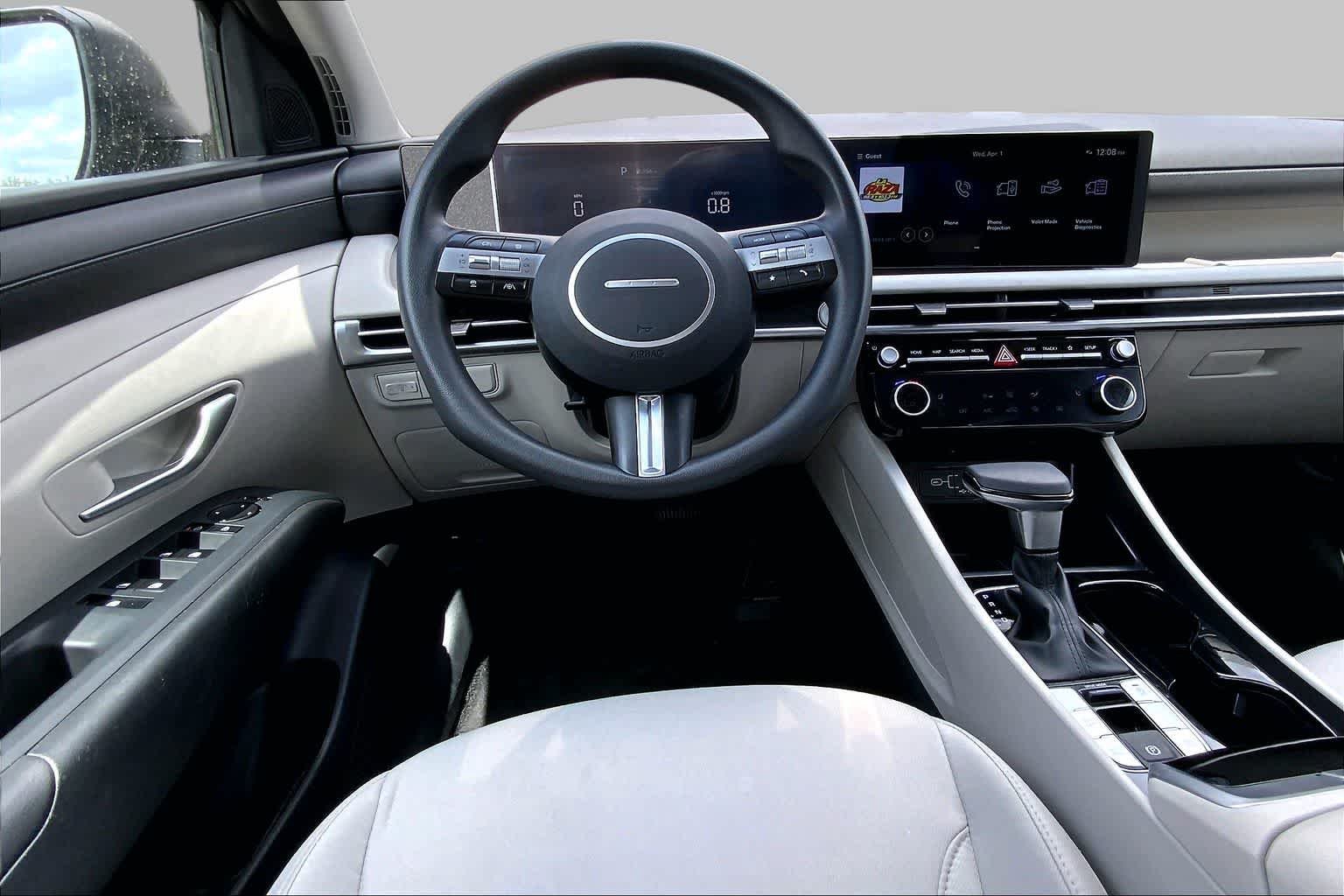 Used 2025 Phantom Black Hyundai SEL image 6