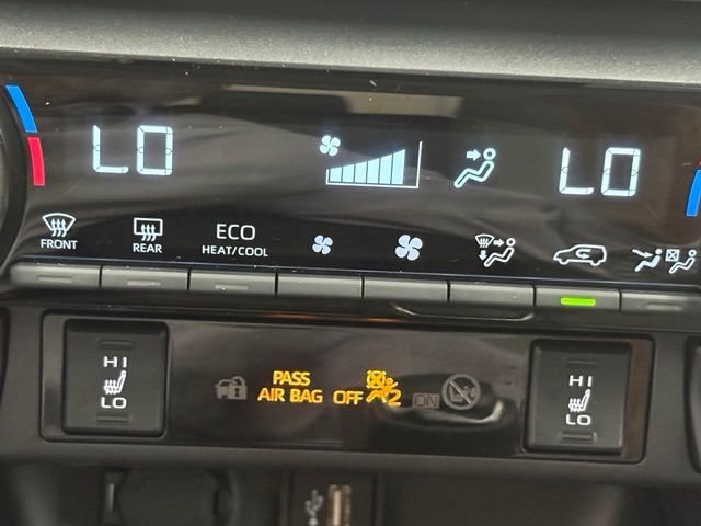 Used 2025 Beige Toyota XLE Premium image 29