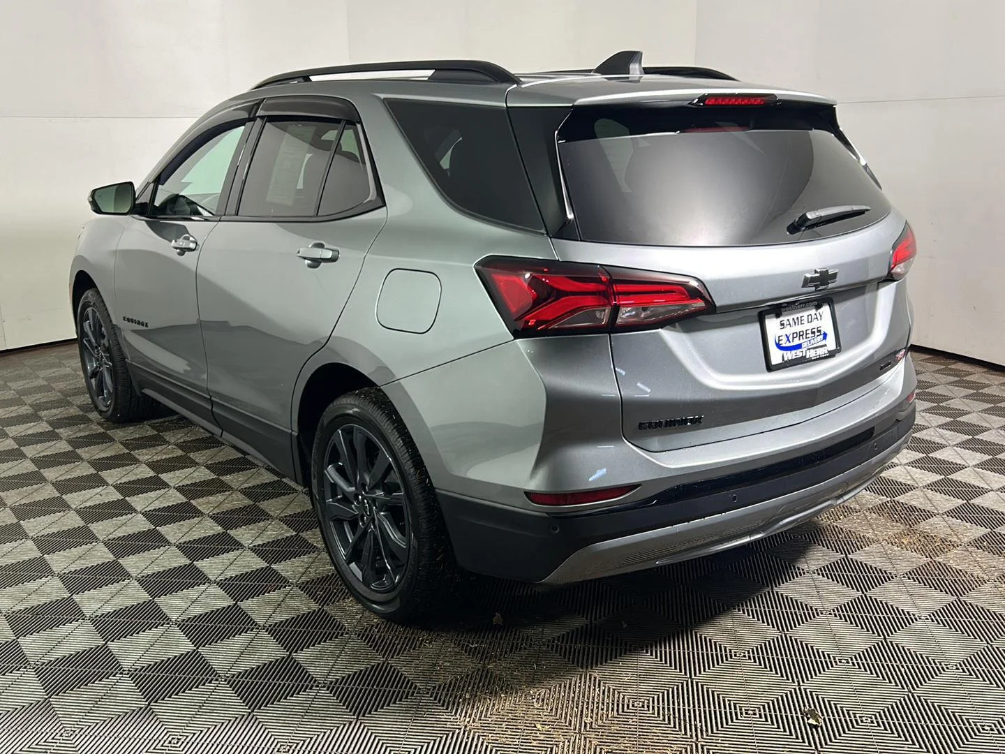 Used 2024 Sterling Gray Metallic Chevrolet RS image 10