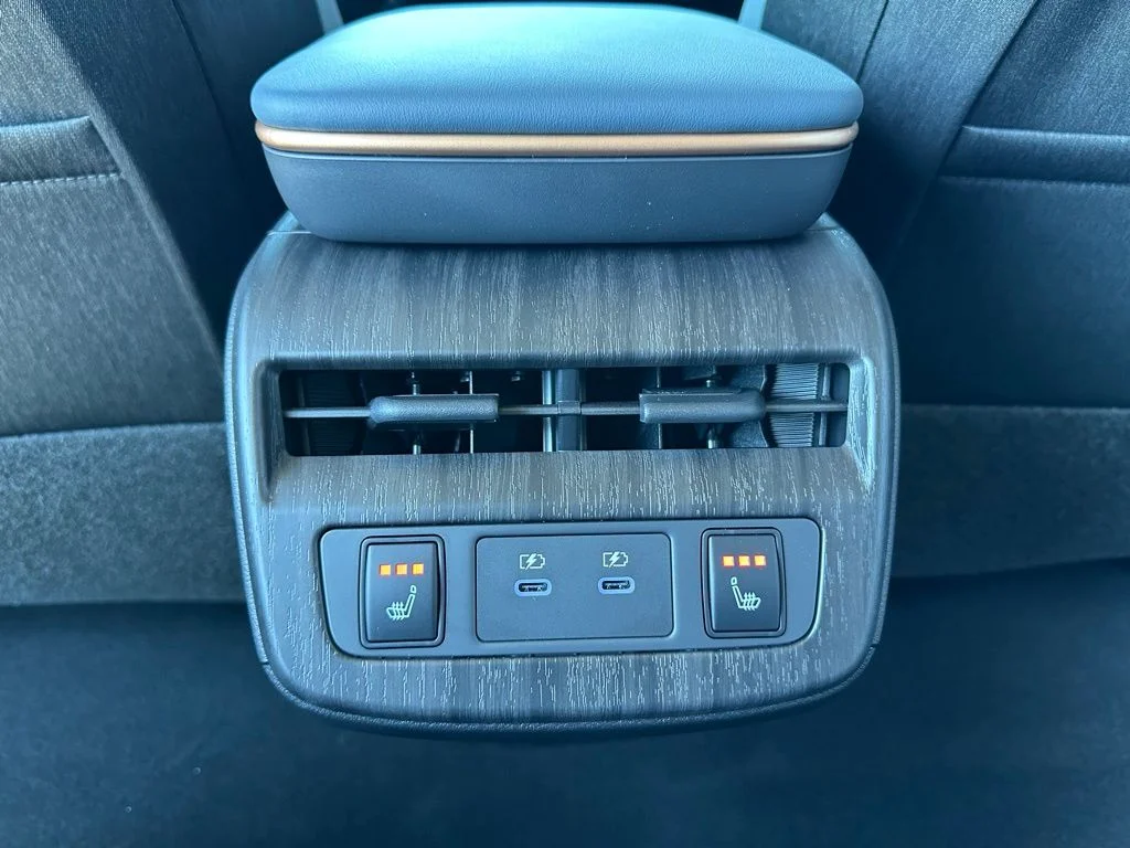 2025 Nissan ARIYA Platinum+ - Photo 19
