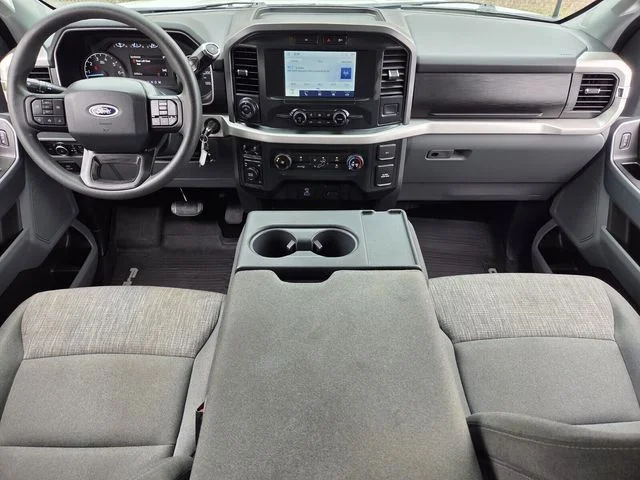 Used 2022 White Ford XLT image 12