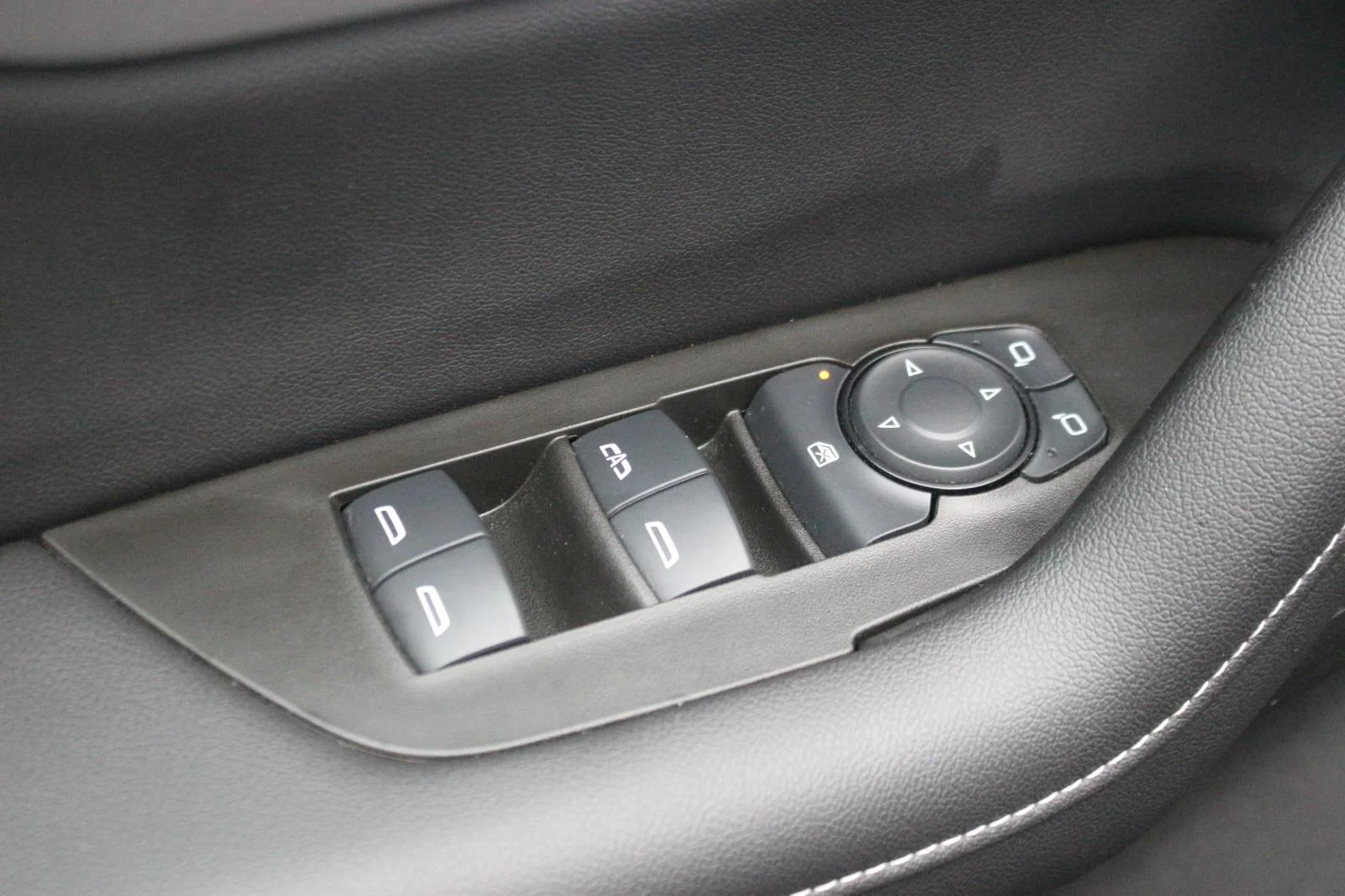 Used 2024 Black Chevrolet 2LT image 13