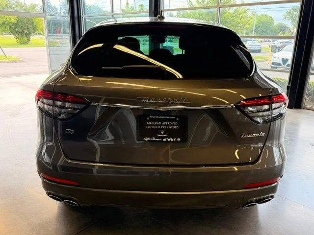 Used 2021 Gray Maserati Base image 4