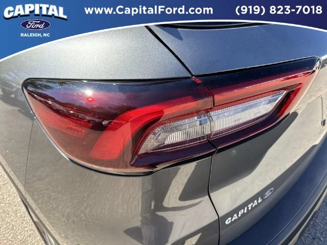 Used 2025 Gray Ford ST-Line image 15