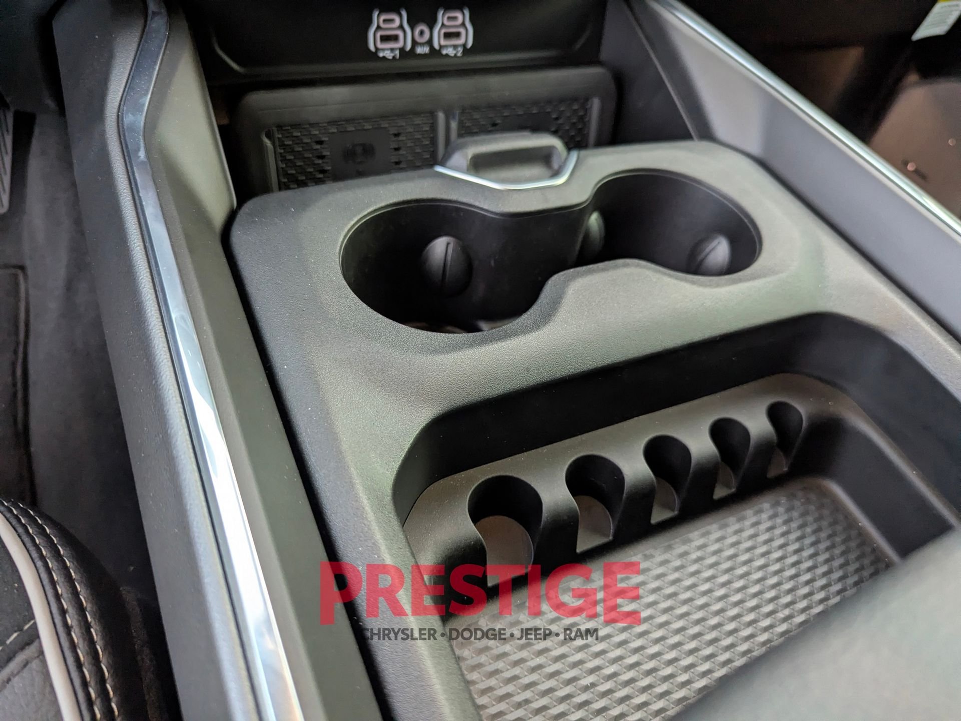 2025 RAM 3500 Laramie - Photo 22