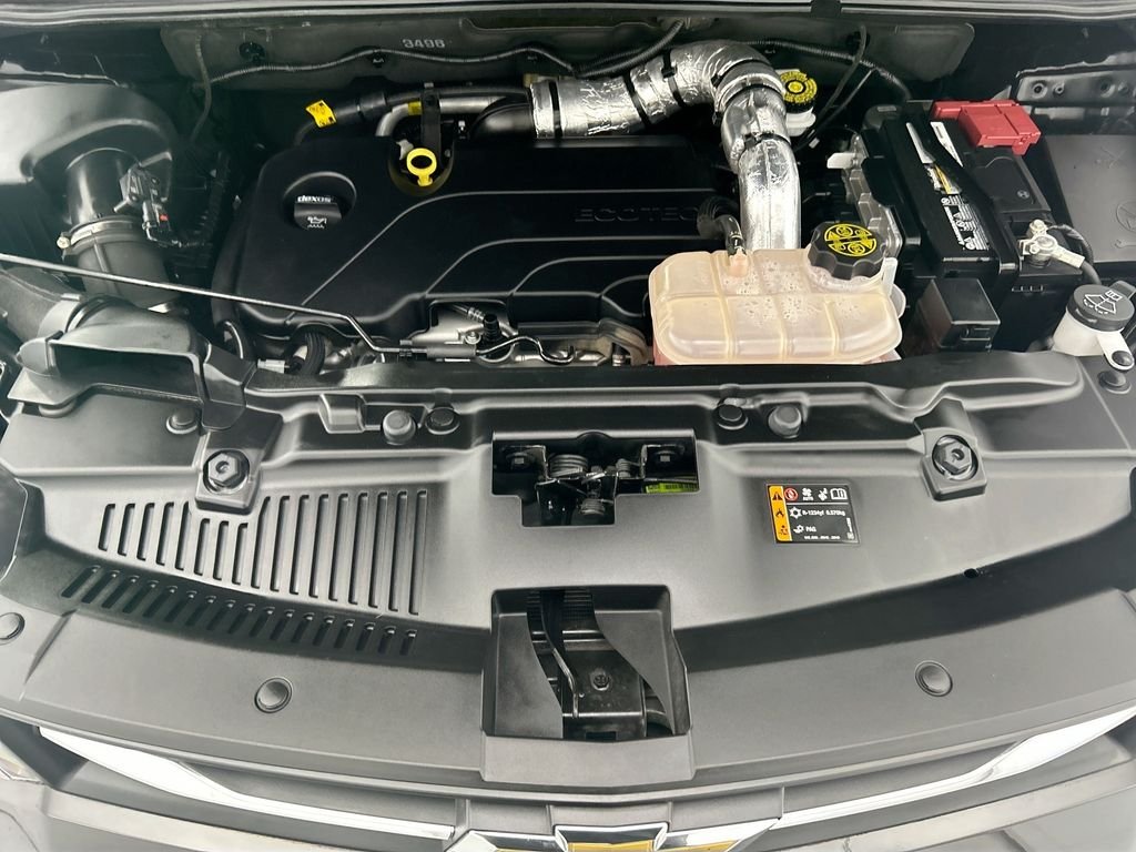 Used 2022 Black Metallic Chevrolet LT image 27