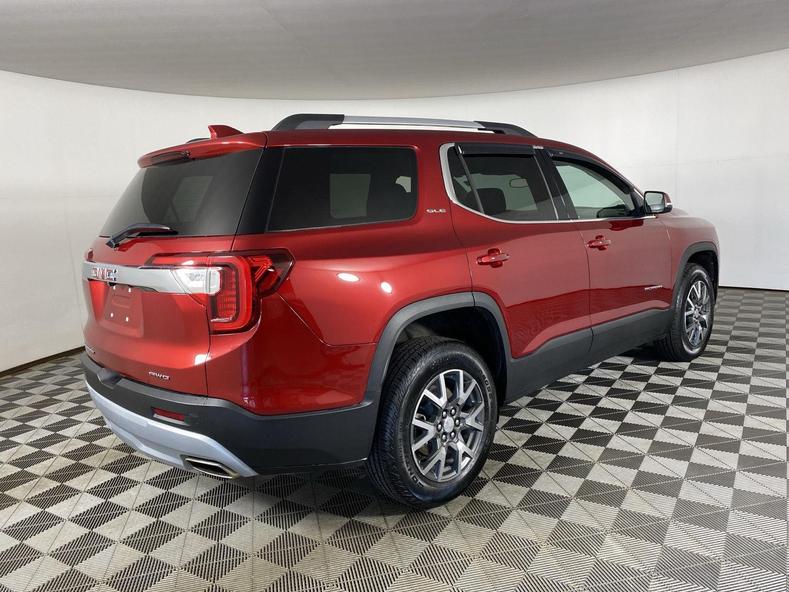 Used 2023 Volcanic Red Tintcoat GMC SLE image 7