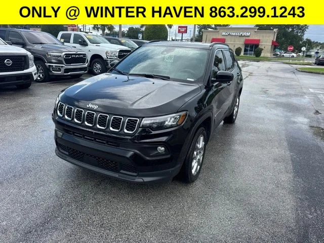 Used 2025 Black Jeep Latitude image 6