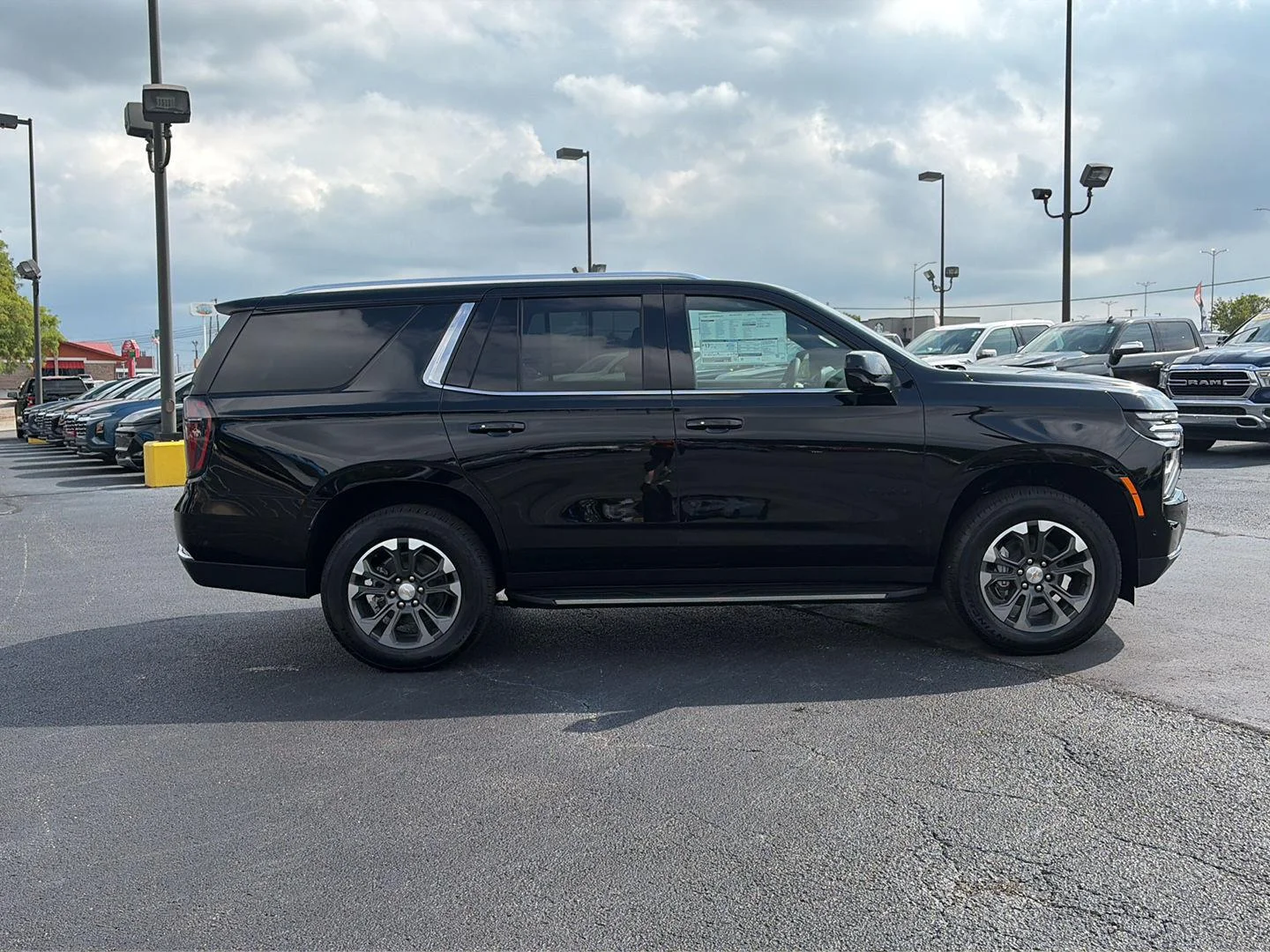 2026 Chevrolet Tahoe LS - Photo 6
