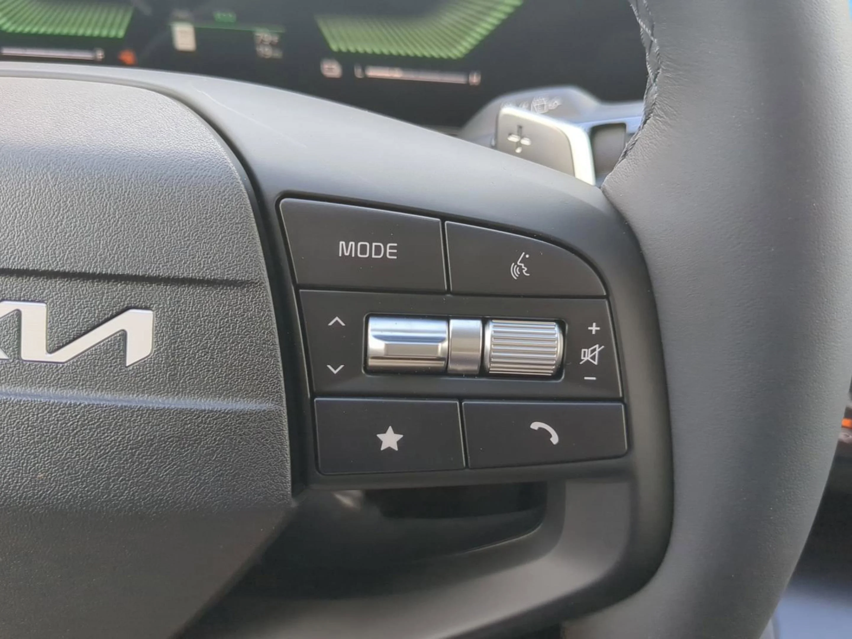 New 2026 Fusion Black Kia LX image 25