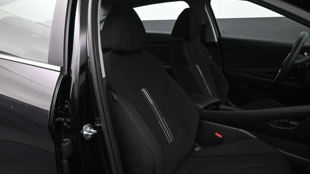 Certified Used 2024 Black Hyundai SEL image 17