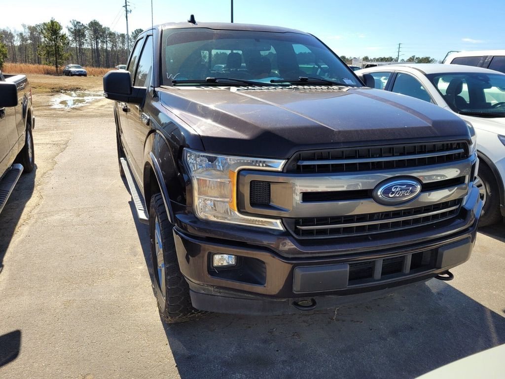 Used 2018 Red Ford XLT image 3