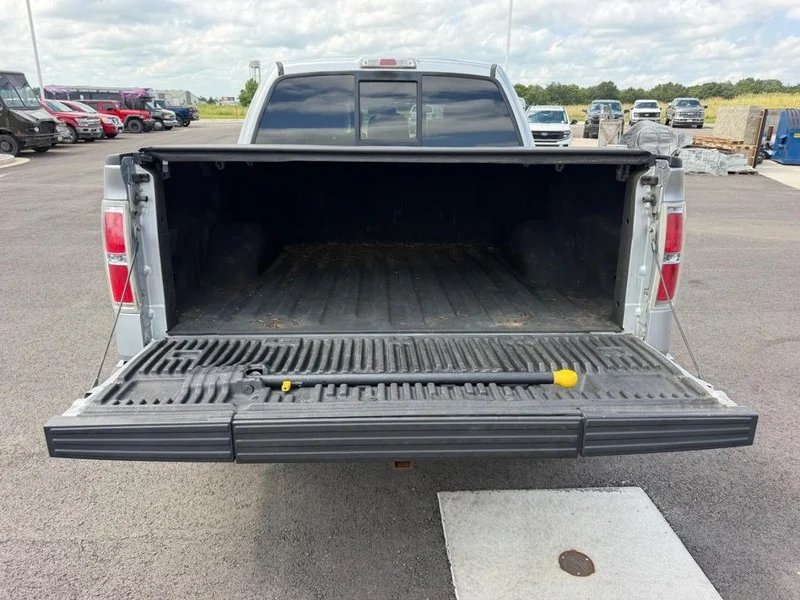 Used 2011 Ingot Silver Metallic Ford Lariat image 7
