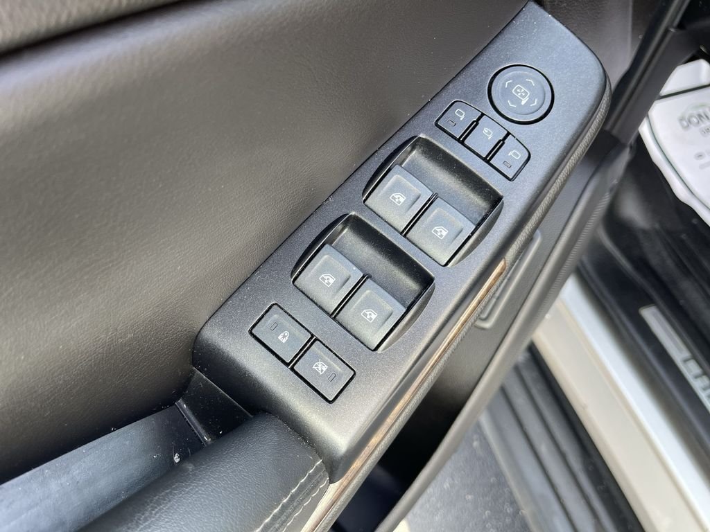 Used 2020 Silver Chevrolet LT image 17