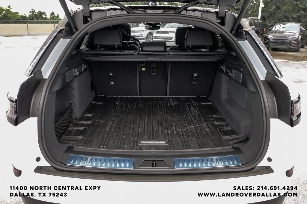 New 2026 Fuji White Land Rover Dynamic SE image 52