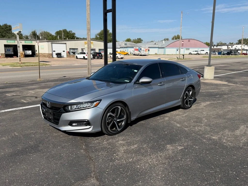 Used 2018 Silver Honda Sport image 8