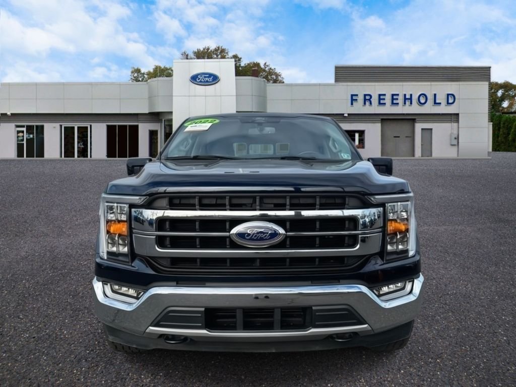 Certified Used 2022 Blue Metallic Ford Lariat image 3