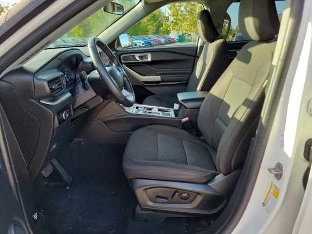 Used 2023 White Metallic Ford XLT image 21