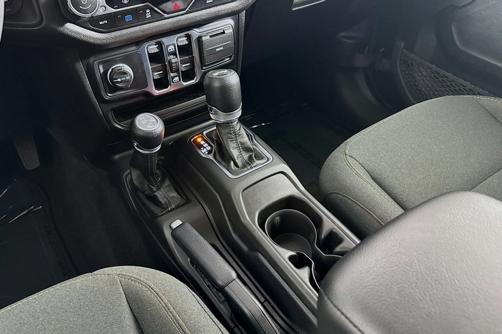 Used 2024 BLACK Jeep Sport S 4XE image 6