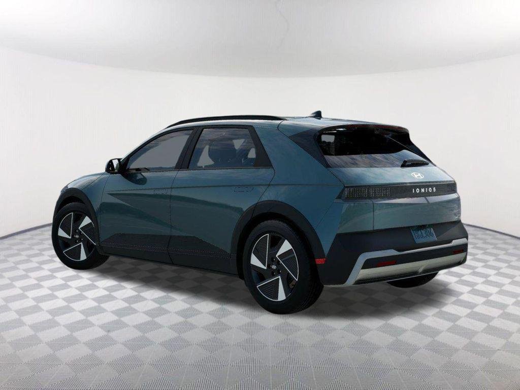 New 2027 Green Hyundai SEL image 5