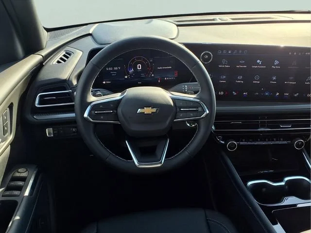 New 2026 Mosaic Black Metallic Chevrolet LT image 4