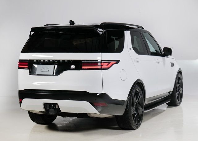 2025 Land Rover Discovery SE photo 2