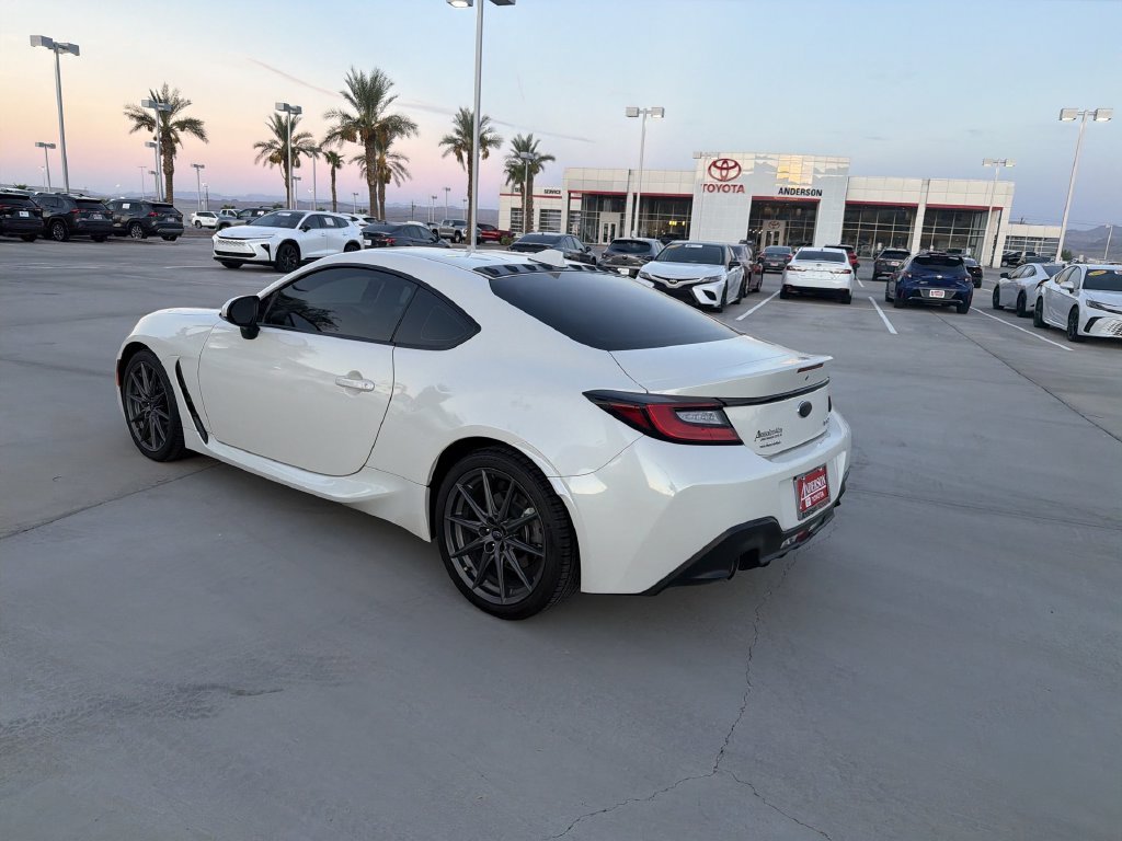 Used 2022 White Subaru Limited image 7