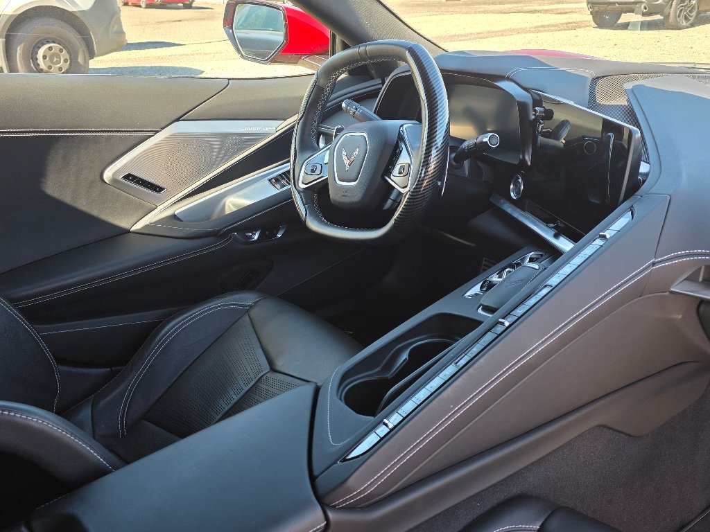 Used 2021 RED MIST METALLIC TINTCOAT Chevrolet 2LT image 3