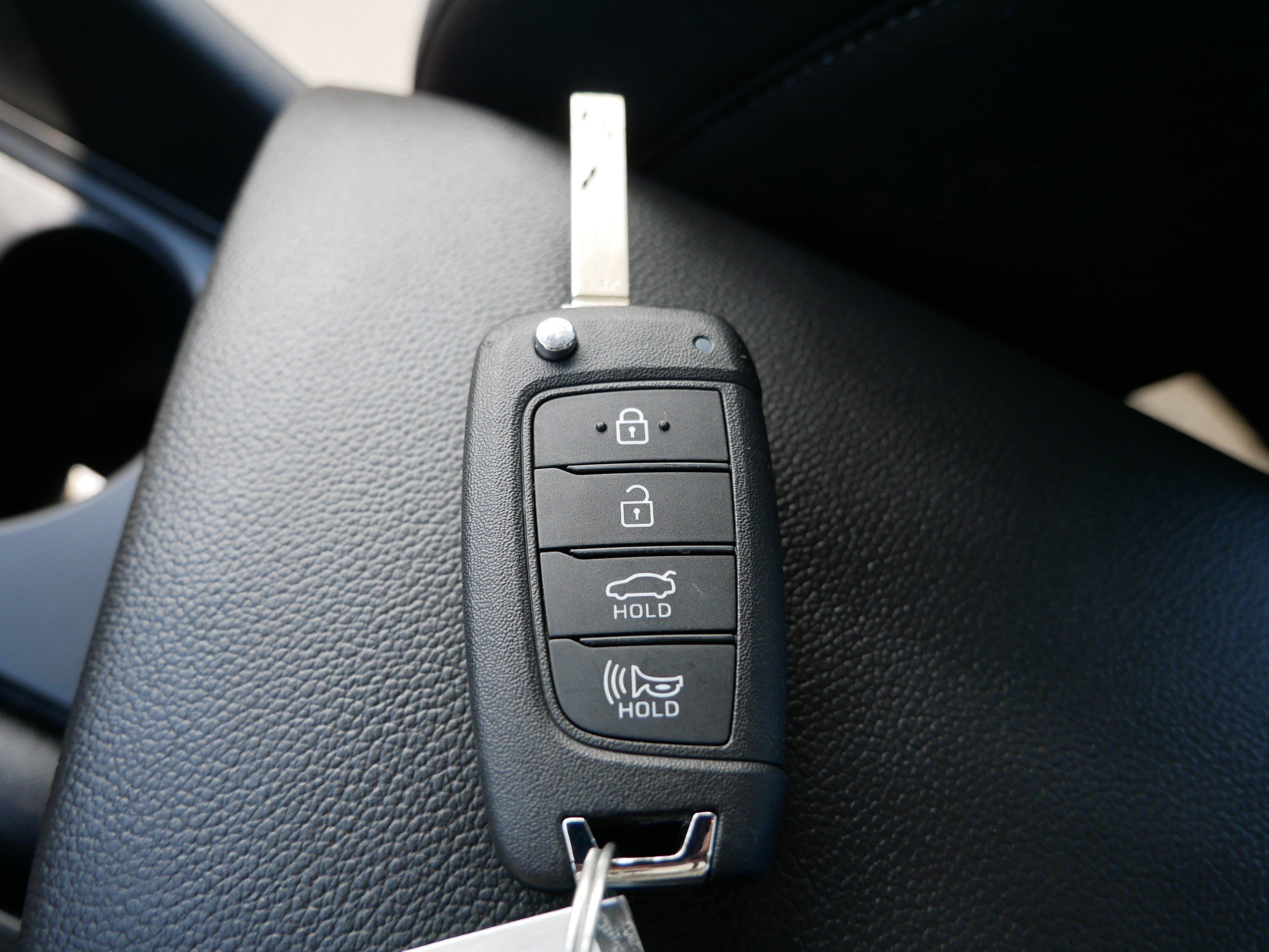 Certified Used 2026 Fluid Metal Hyundai SE image 33