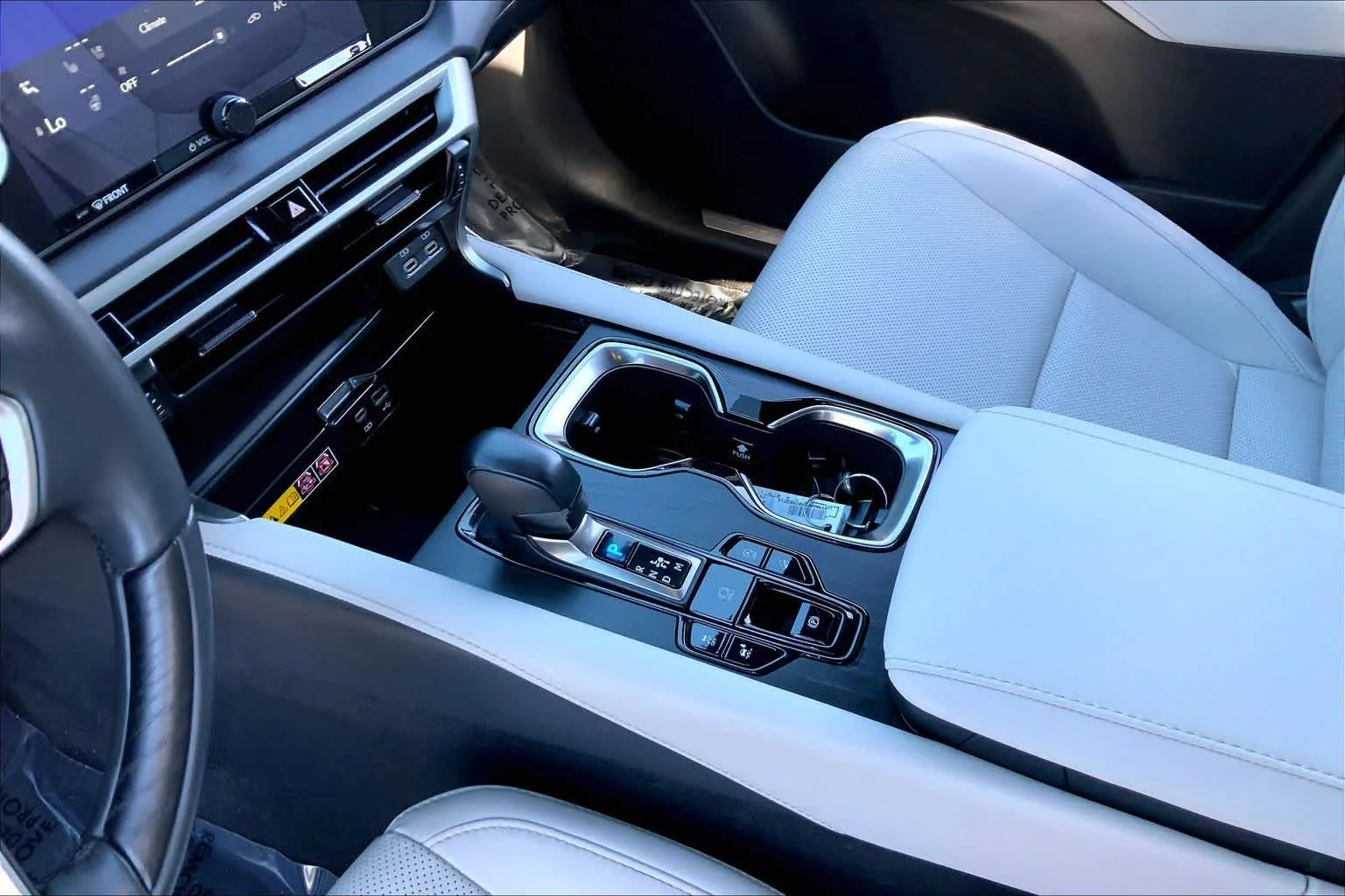 Certified Used 2024 CAVIAR Lexus Premium image 17