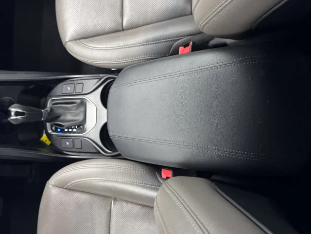 Used 2018 Sparkling Silver Hyundai 2.4 Base image 37