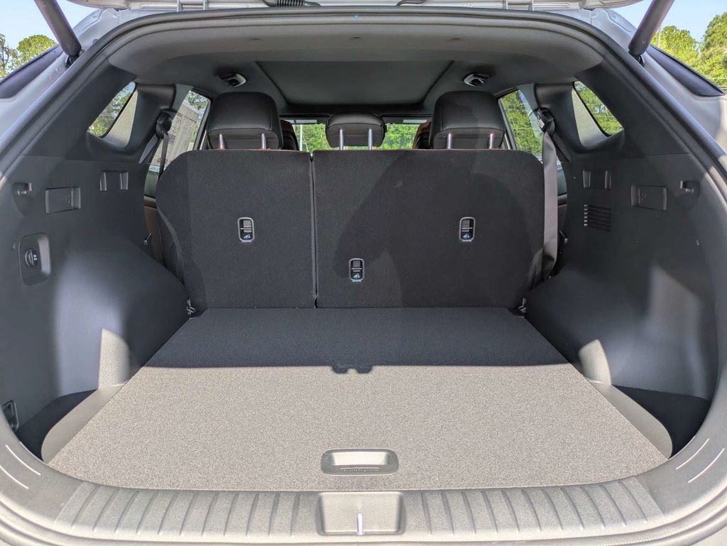 New 2026 Wolf Gray Kia X-Line image 13