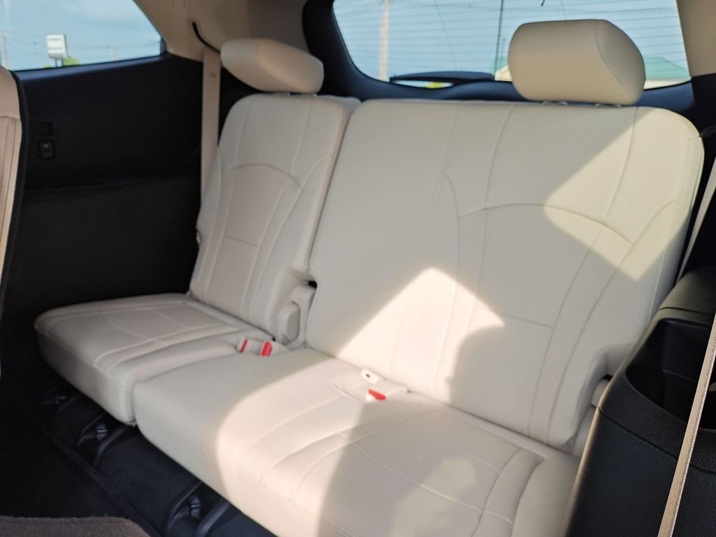 Used 2023 Green Buick Essence image 25