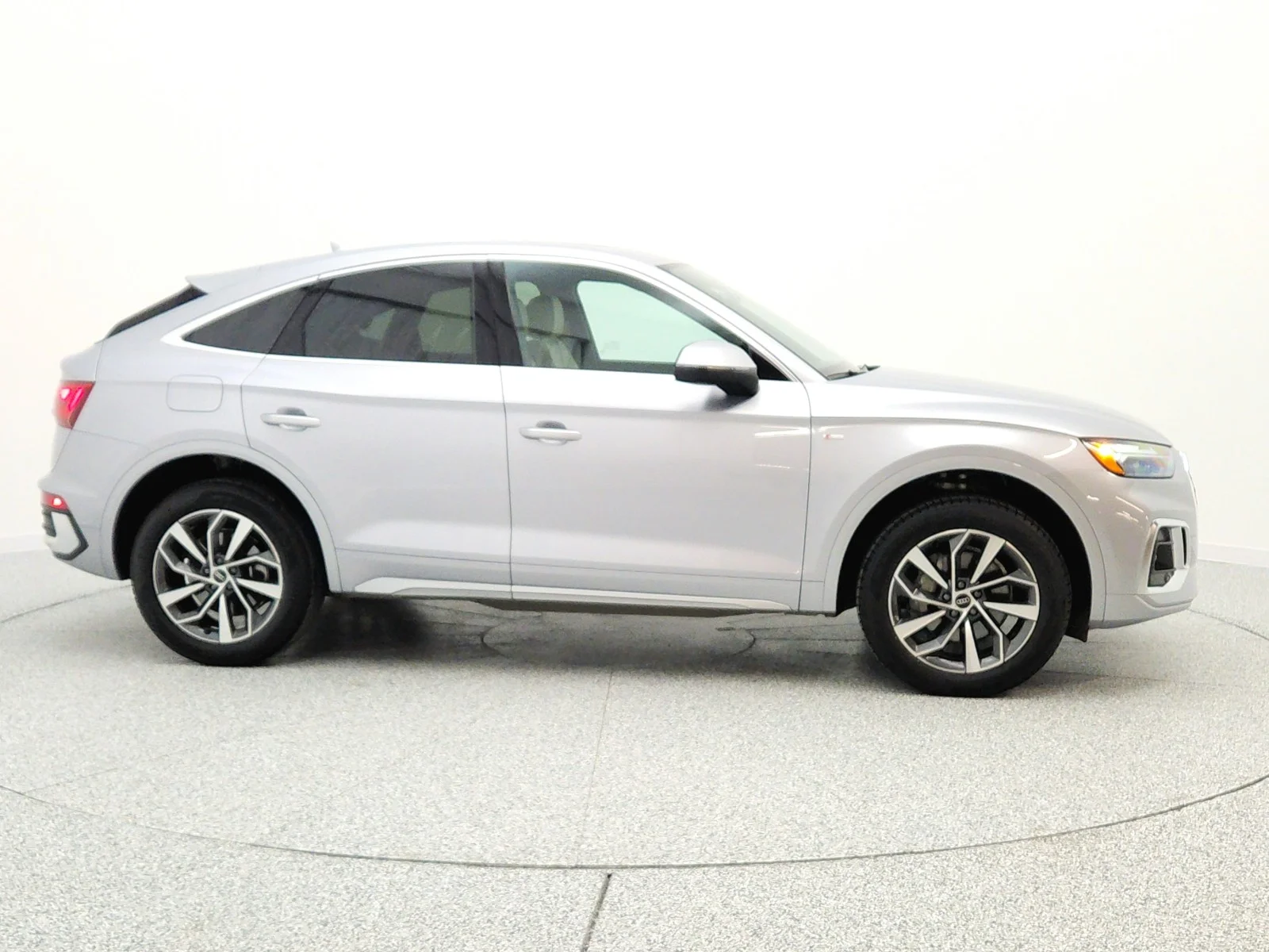 Used 2023 Florett Silver Metallic Audi S line Premium 45 TFSI quattro image 4